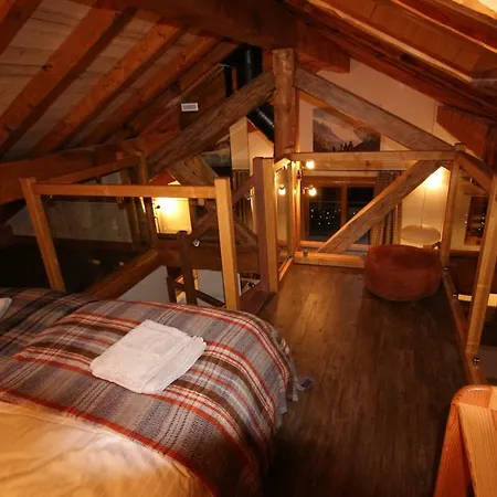 Apartment Chalet Tsare